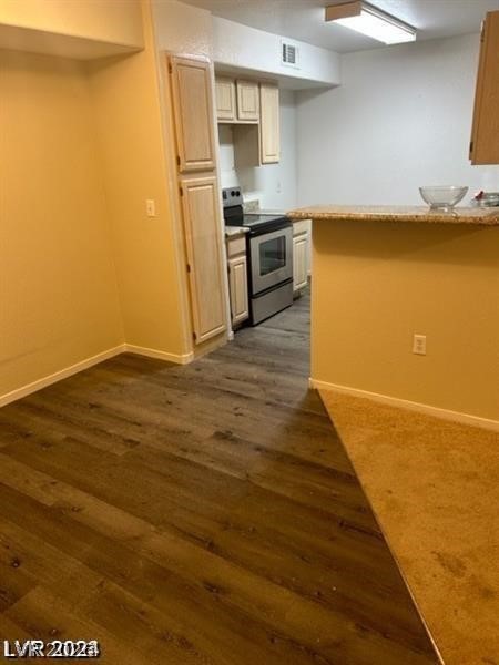 Photo 18 of 34, 555 E Silverado Ranch Boulevard #1123
