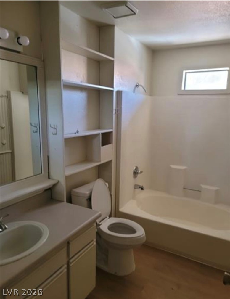 Photo 13 of 17, 2995 E Sunset Road #237