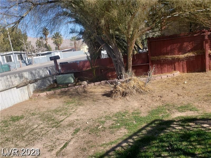 Photo 3 of 5545 Everglade Street