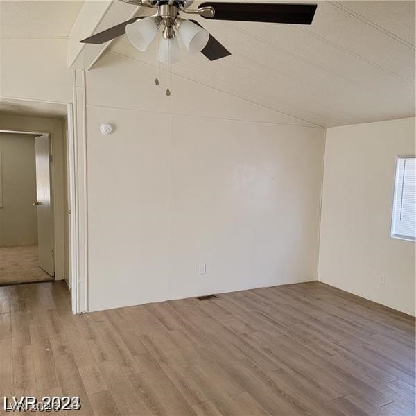 Photo 8 of 30, 5545 Everglade Street