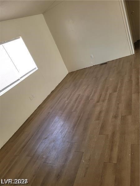 Photo 9 of 30, 5545 Everglade Street