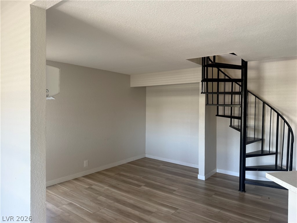 Photo 17 of 28, 530 Elm Drive #201