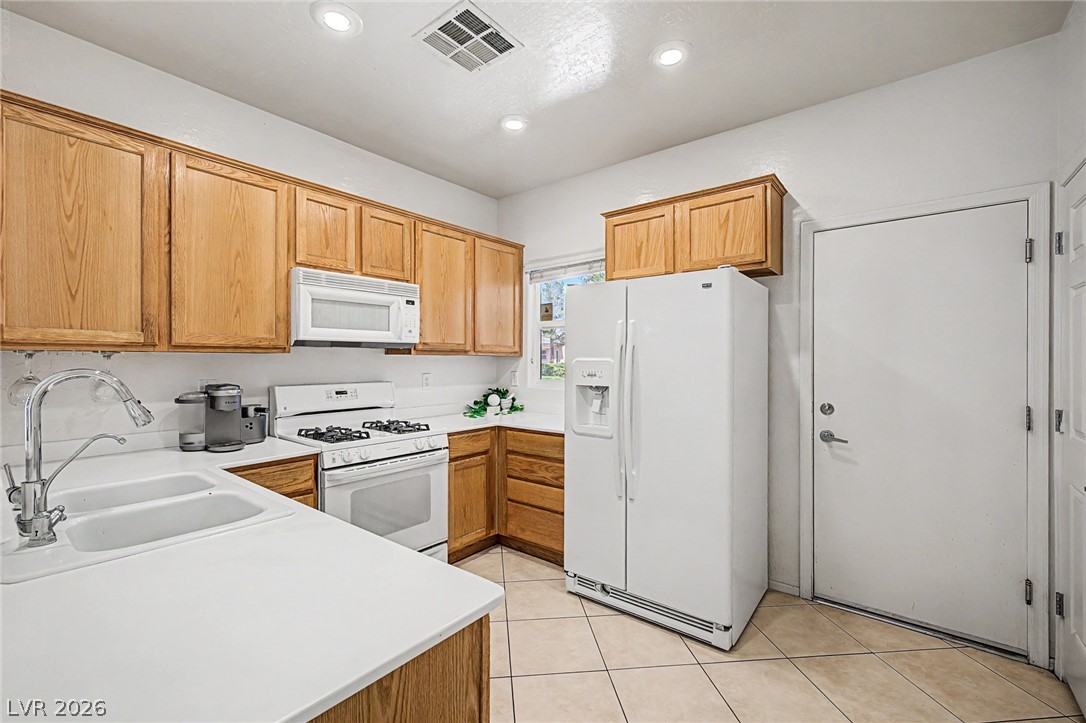 Photo 8 of 33, 7841 Lily Trotter Street
