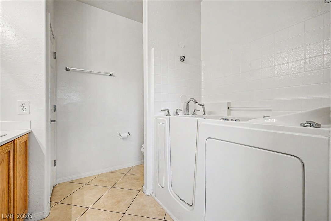 Photo 14 of 33, 7841 Lily Trotter Street