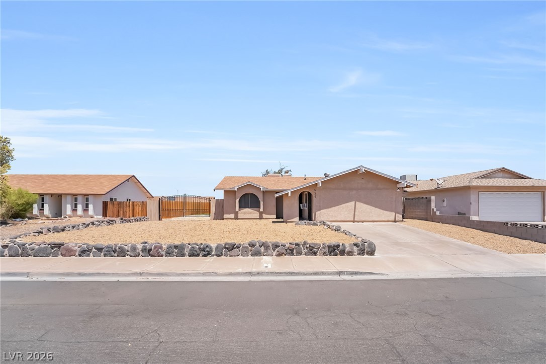 525 Zuber Avenue, Henderson 89011
