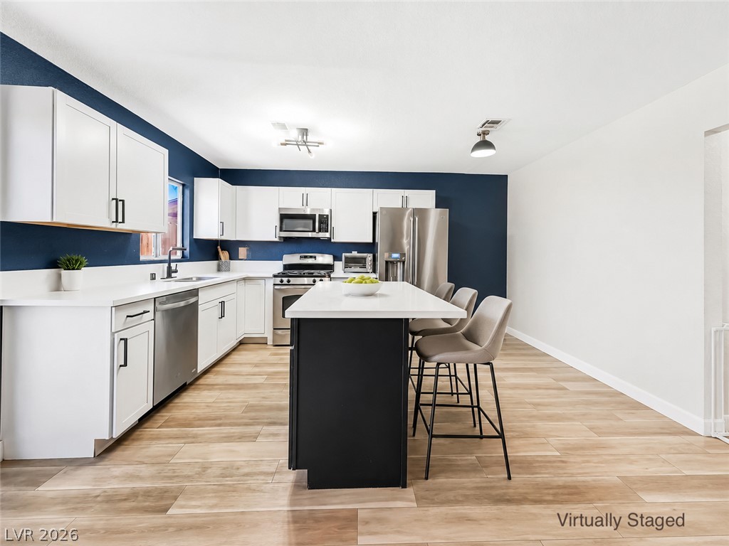 Photo 3 of 525 Zuber Avenue