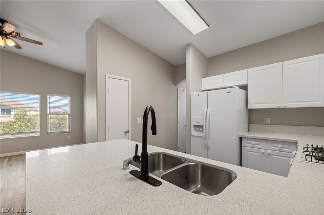 Photo 6 of 25, 8777 Roping Rodeo Avenue #101
