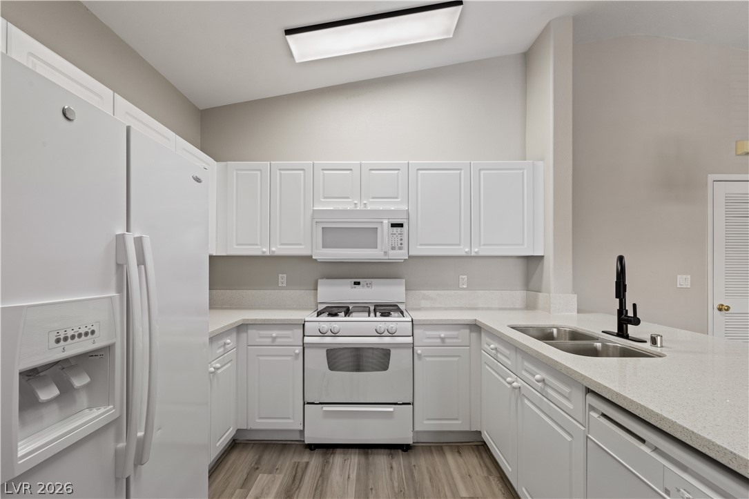 Photo 9 of 25, 8777 Roping Rodeo Avenue #101