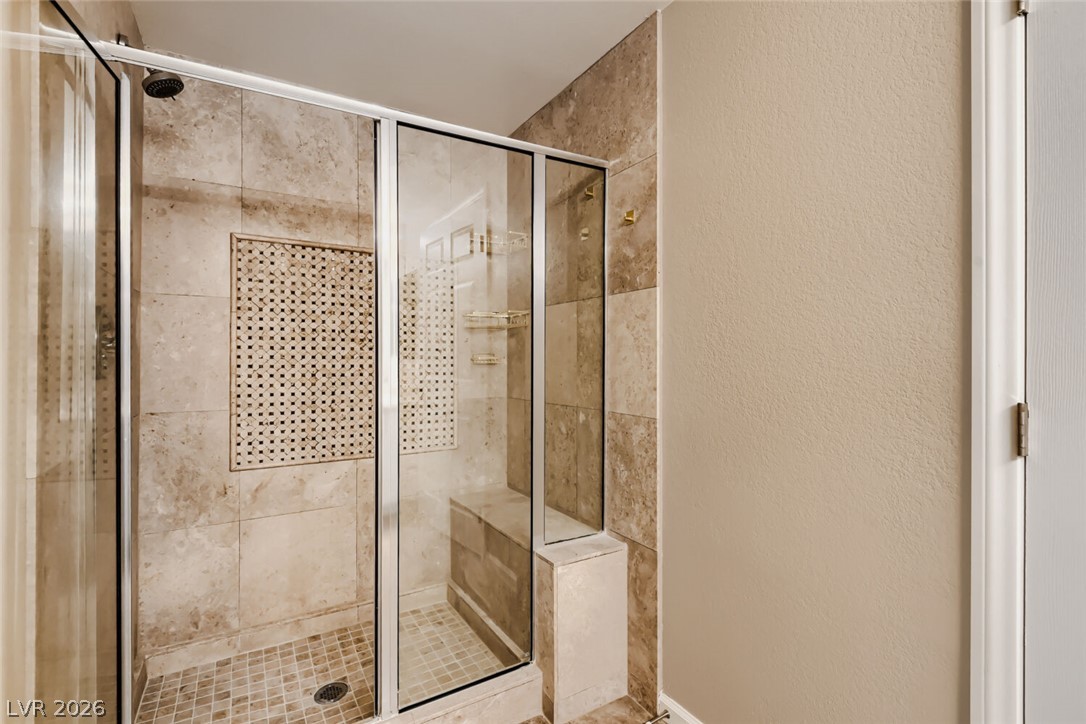 Photo 17 of 27, 7450 S Eastern Avenue #1084