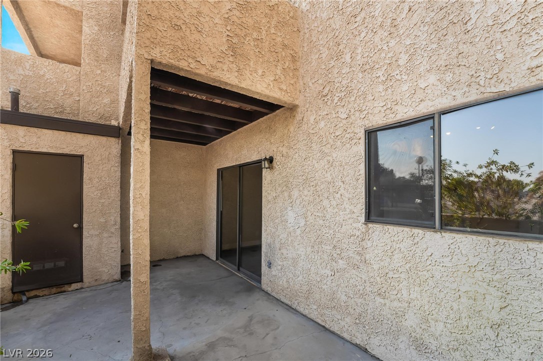 Photo 31 of 33, 3929 S Torrey Pines Drive