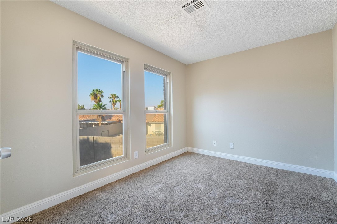 Photo 26 of 33, 3929 S Torrey Pines Drive