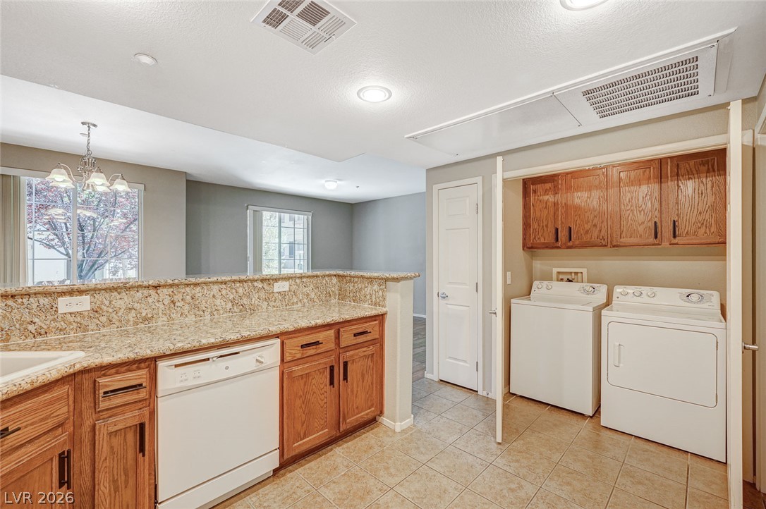 Photo 17 of 39, 50 Aura De Blanco Street #19103