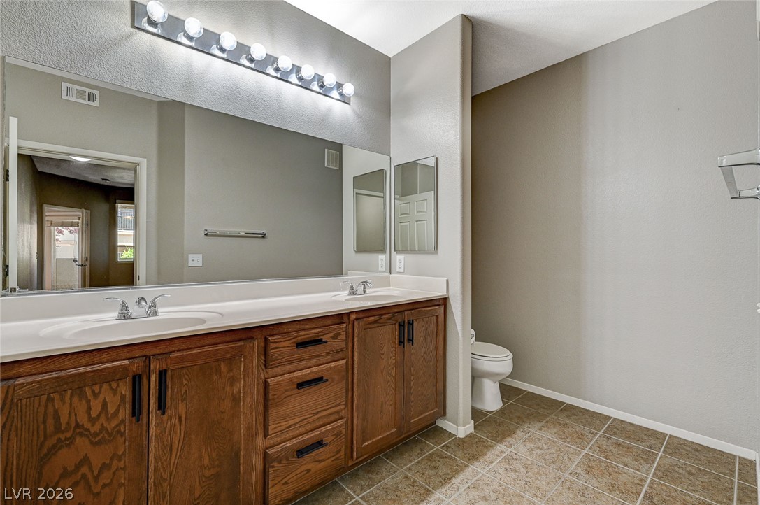 Photo 36 of 39, 50 Aura De Blanco Street #19103