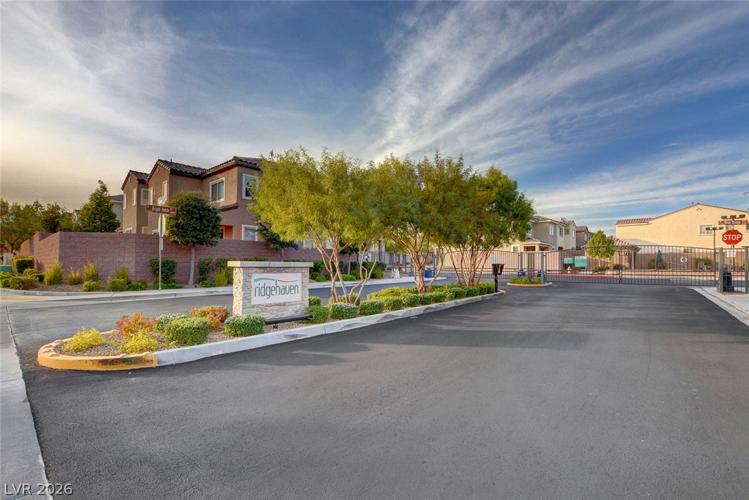 5831 Sleepy Willow Street, Las Vegas 89148