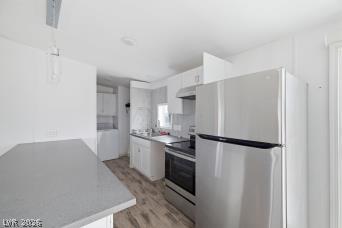 Photo 9 of 32, 961 W Elderberry Street