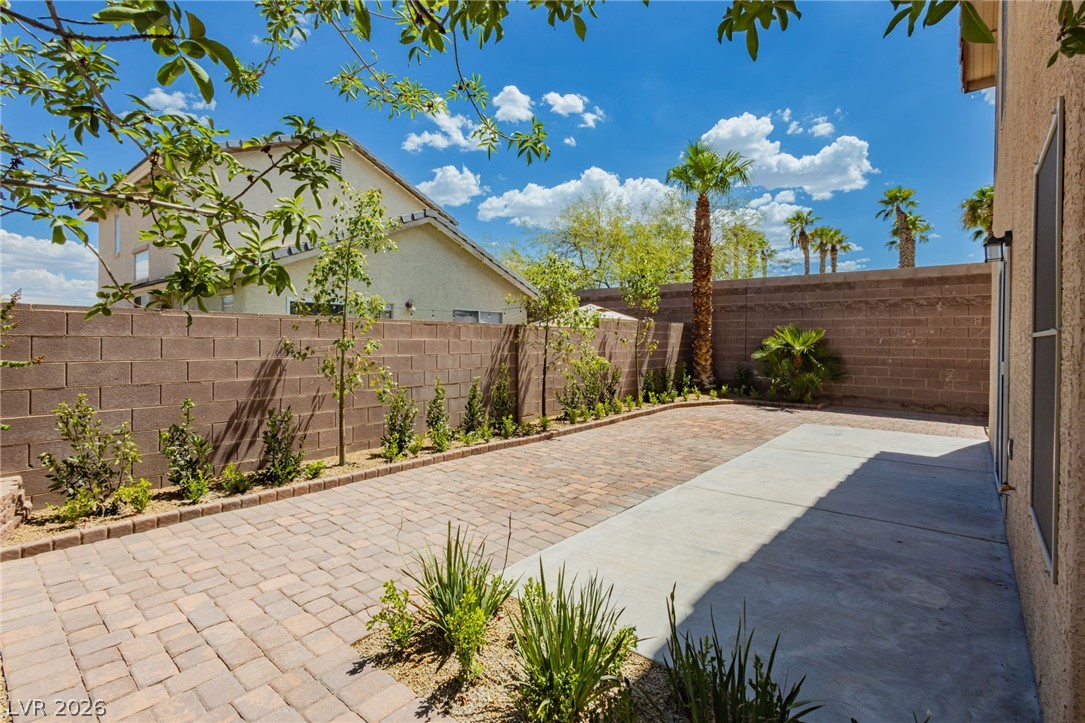 Photo 42 of 45, 1100 Milpas Lane