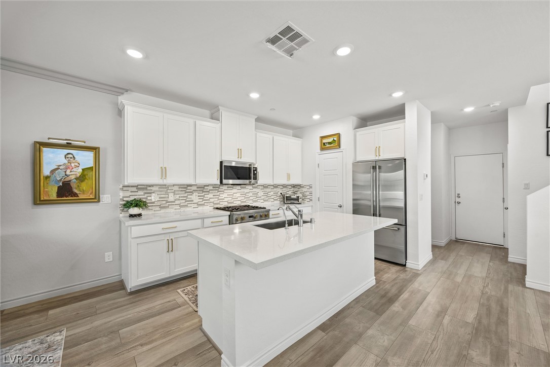 Photo 5 of 600 N Carriage Hill Drive #1034