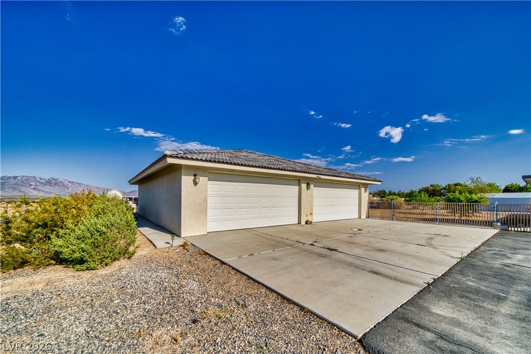 Photo 6 of 69, 6580 S Paula Drive