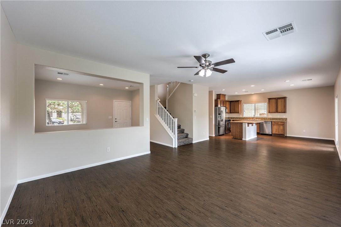 Photo 11 of 39, 3513 Pelican Brief Lane