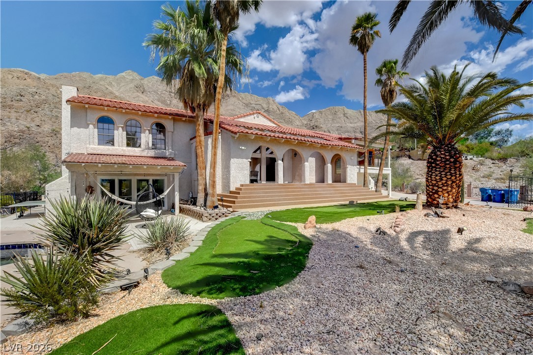 672 Los Feliz Street, Las Vegas 89110