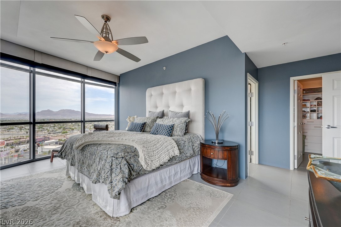 Photo 29 of 43, 200 W Sahara Avenue #1508