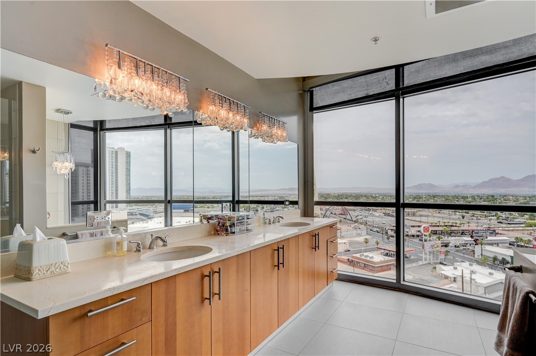 Photo 35 of 43, 200 W Sahara Avenue #1508