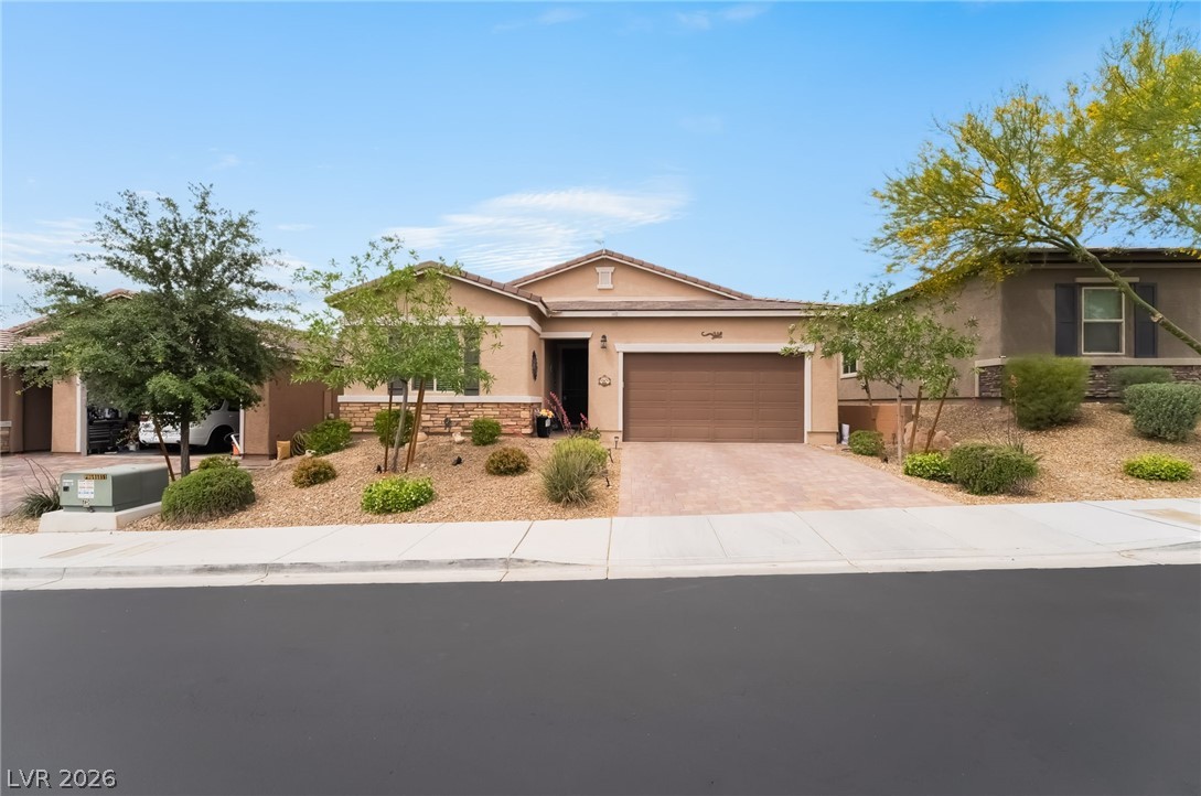 8651 Loretta Bay Street, Las Vegas 89178