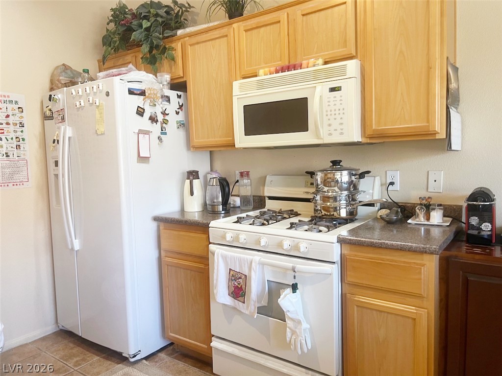 Photo 12 of 30, 2305 W Horizon Ridge Parkway #1613
