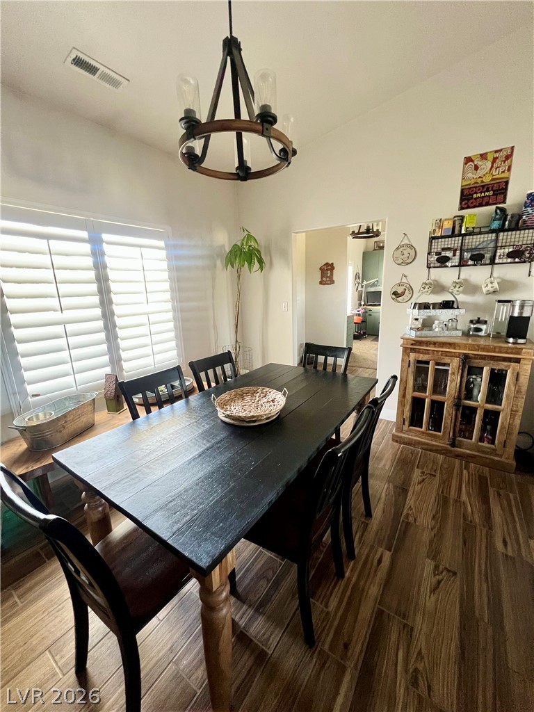 Photo 7 of 33, 605 Cerina Court