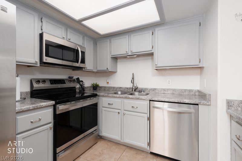 Photo 7 of 24, 850 Mesquite Springs Drive #201