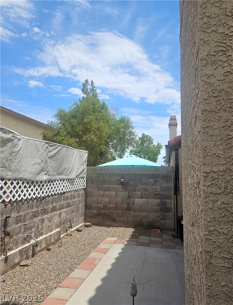 Photo 19 of 23, 1727 Comstock Drive