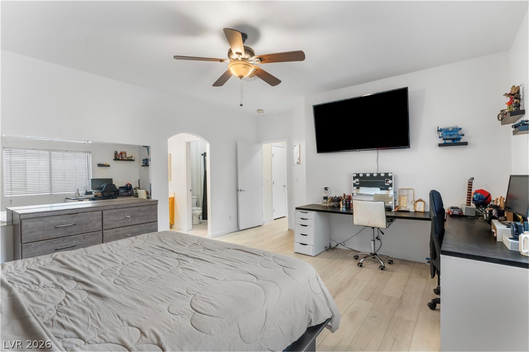 Photo 7 of 16, 6800 Indian Chief Drive #204