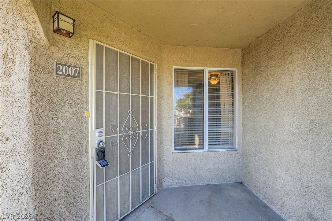 Photo 3 of 4400 S Jones Boulevard #2007