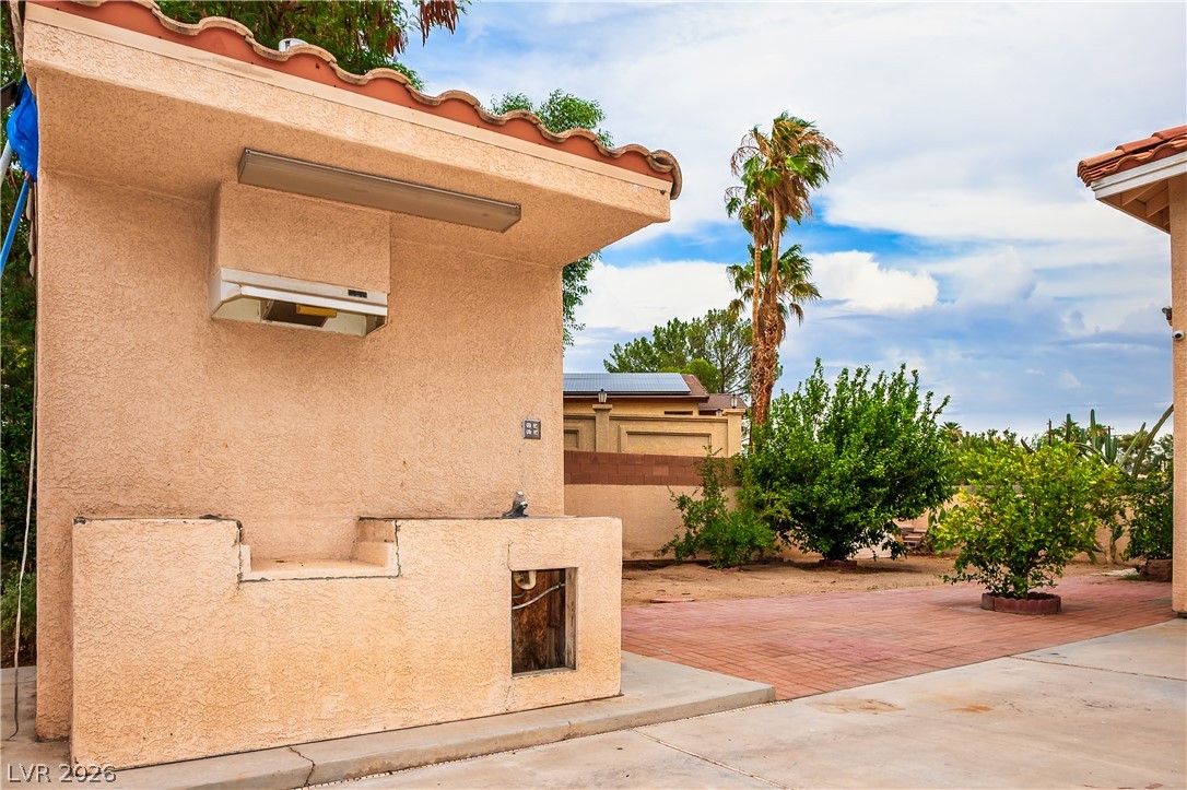 Photo 8 of 39, 5597 S Pecos Road
