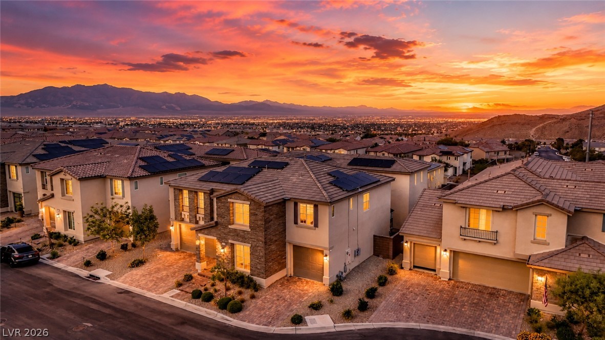 Photo 2 of 4504 Amazing View Street