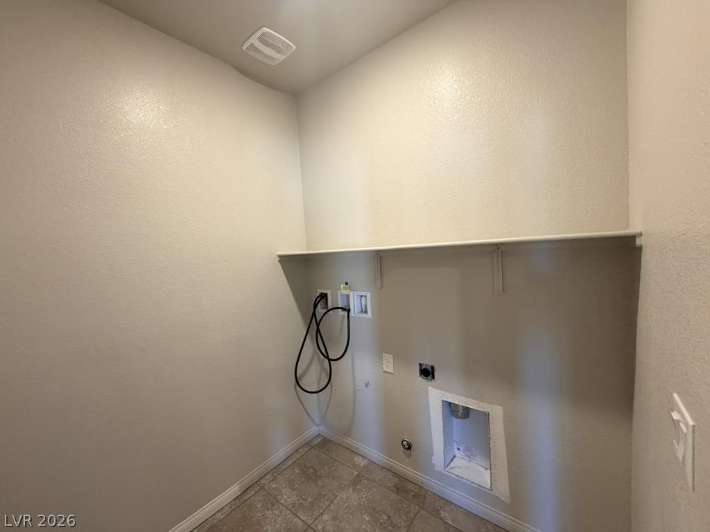 Photo 8 of 17, 1721 Pinedale Street