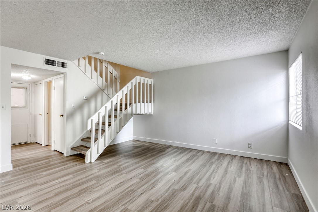 Photo 8 of 44, 4770 Topaz Street #14