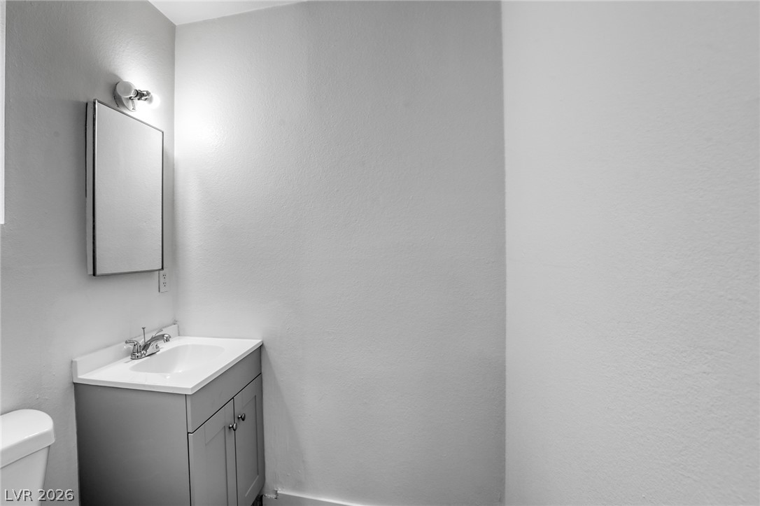 Photo 15 of 44, 4770 Topaz Street #14