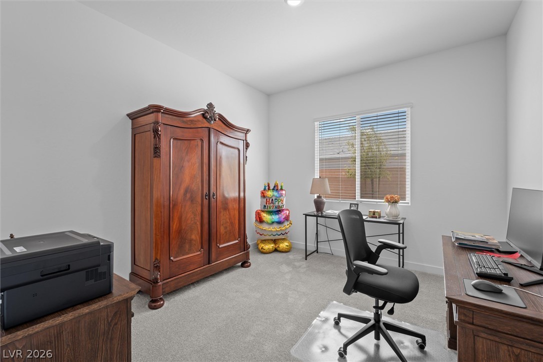 Photo 15 of 29, 7179 Windsor Downs Avenue