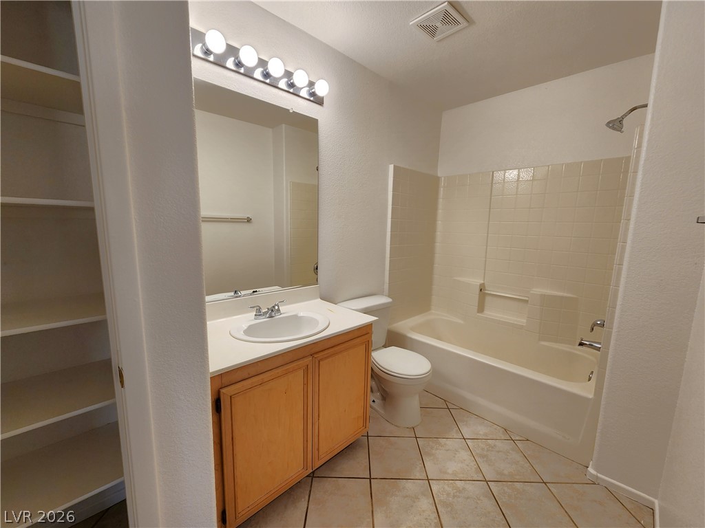 Photo 18 of 28, 505 Bernini Street