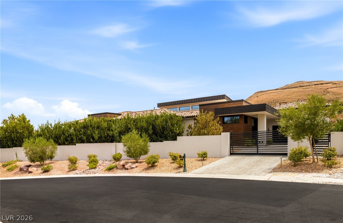 69 Olympia Canyon Way, Las Vegas 89141