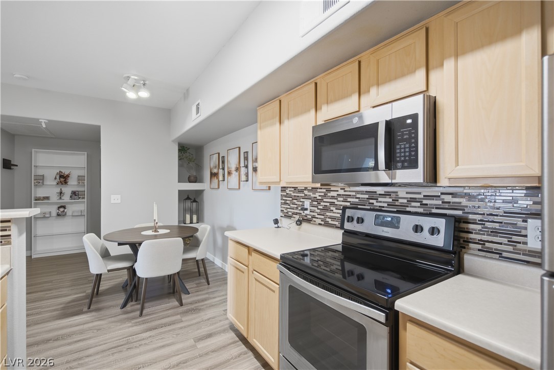 Photo 28 of 63, 2615 W Gary Avenue #2067