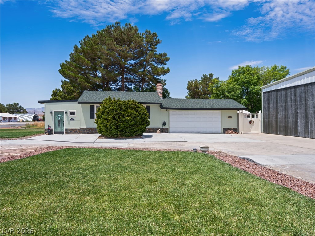 Photo 3 of 922 Capri Avenue