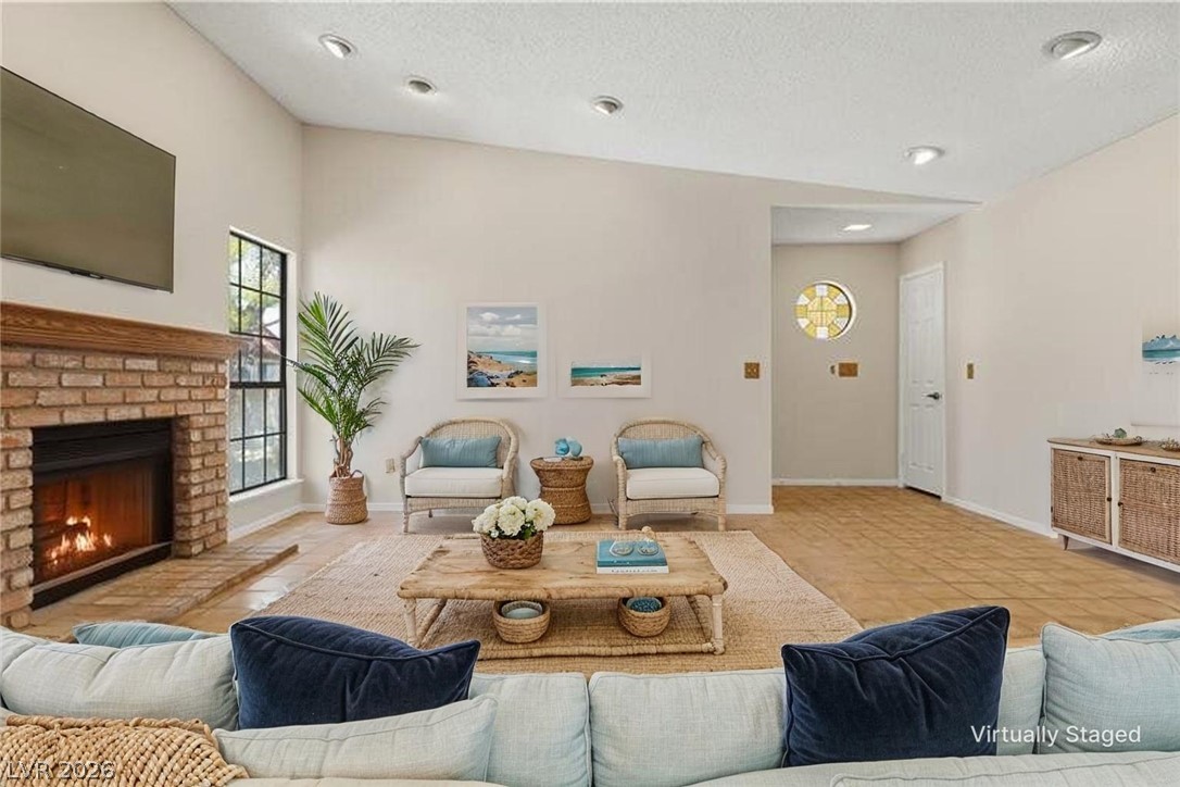 Photo 3 of 1751 E Reno Avenue #221