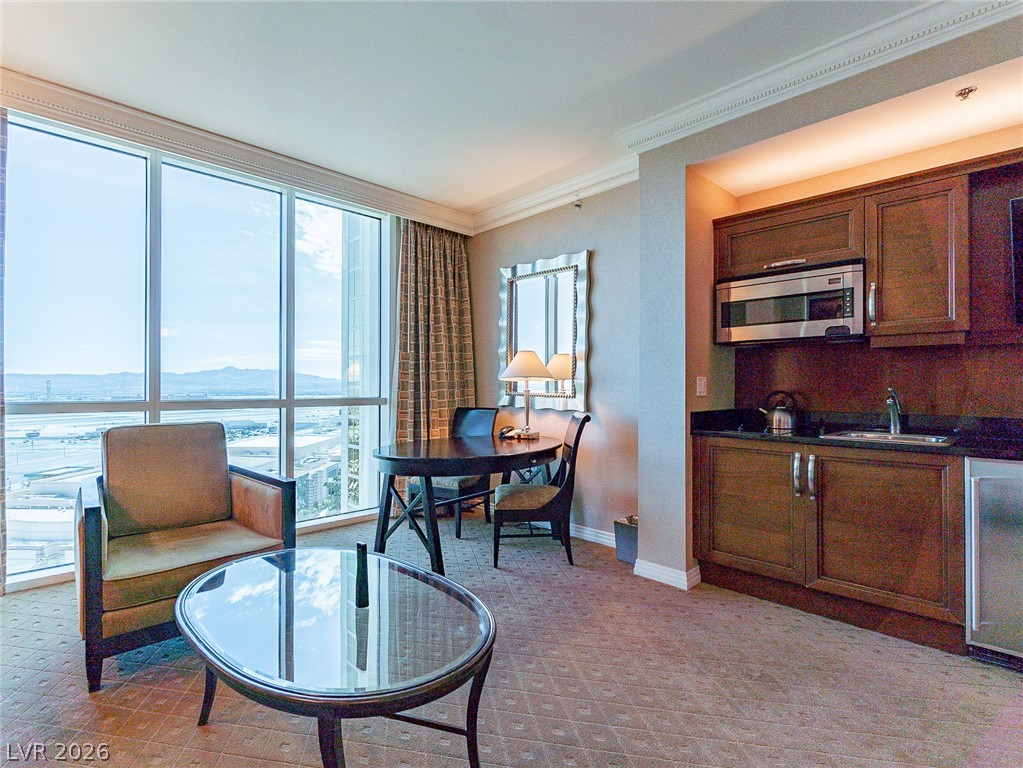 Photo 11 of 33, 135 E Harmon Avenue #2104