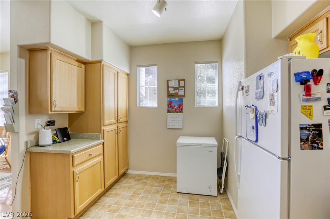Photo 20 of 32, 3975 N Hualapai Way #147