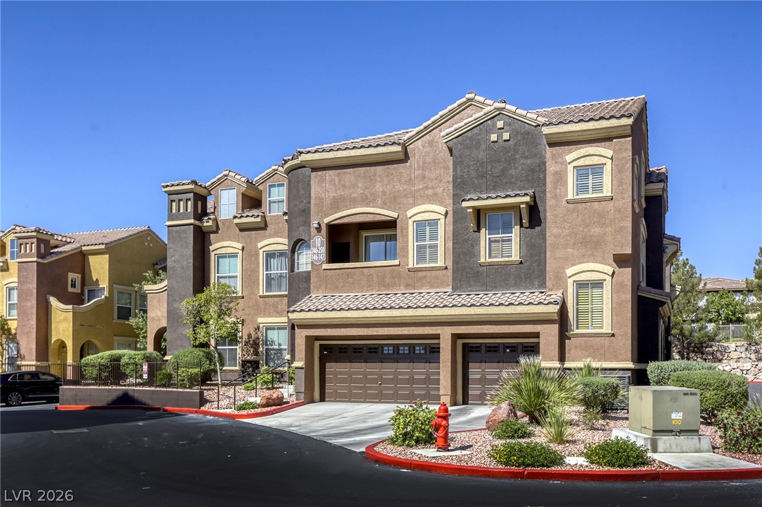 Photo 4 of 3975 N Hualapai Way #147