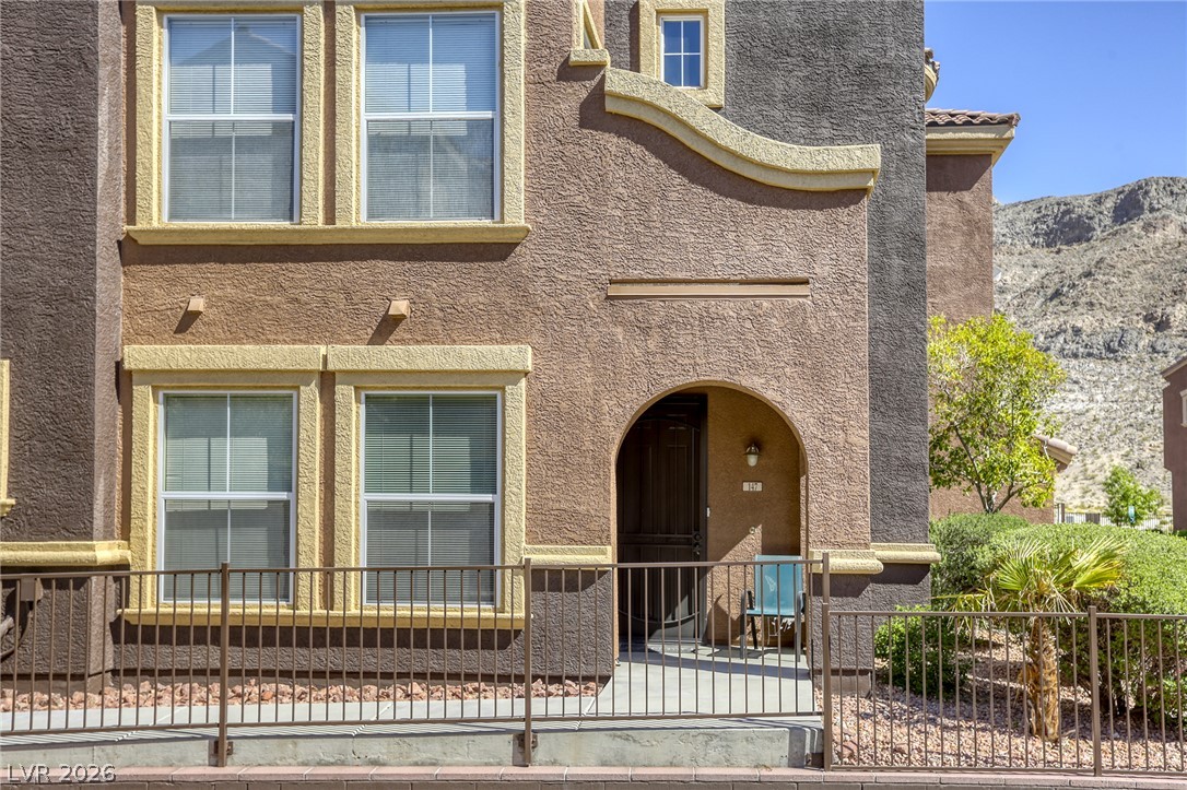 Photo 5 of 3975 N Hualapai Way #147