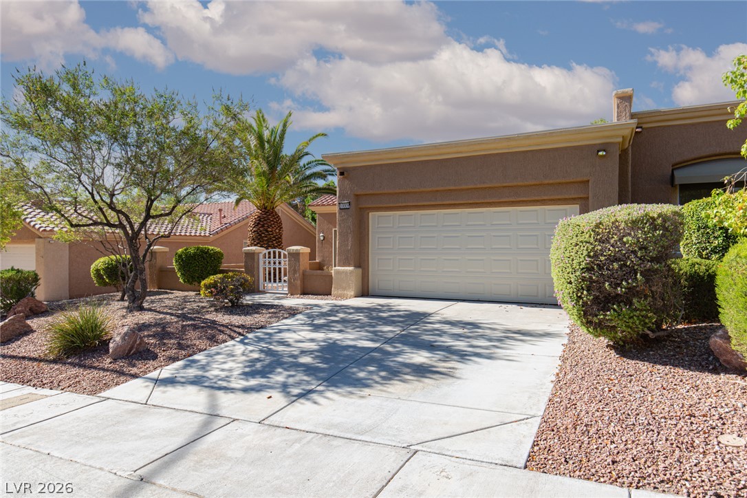 Photo 3 of 10009 Arbuckle Drive
