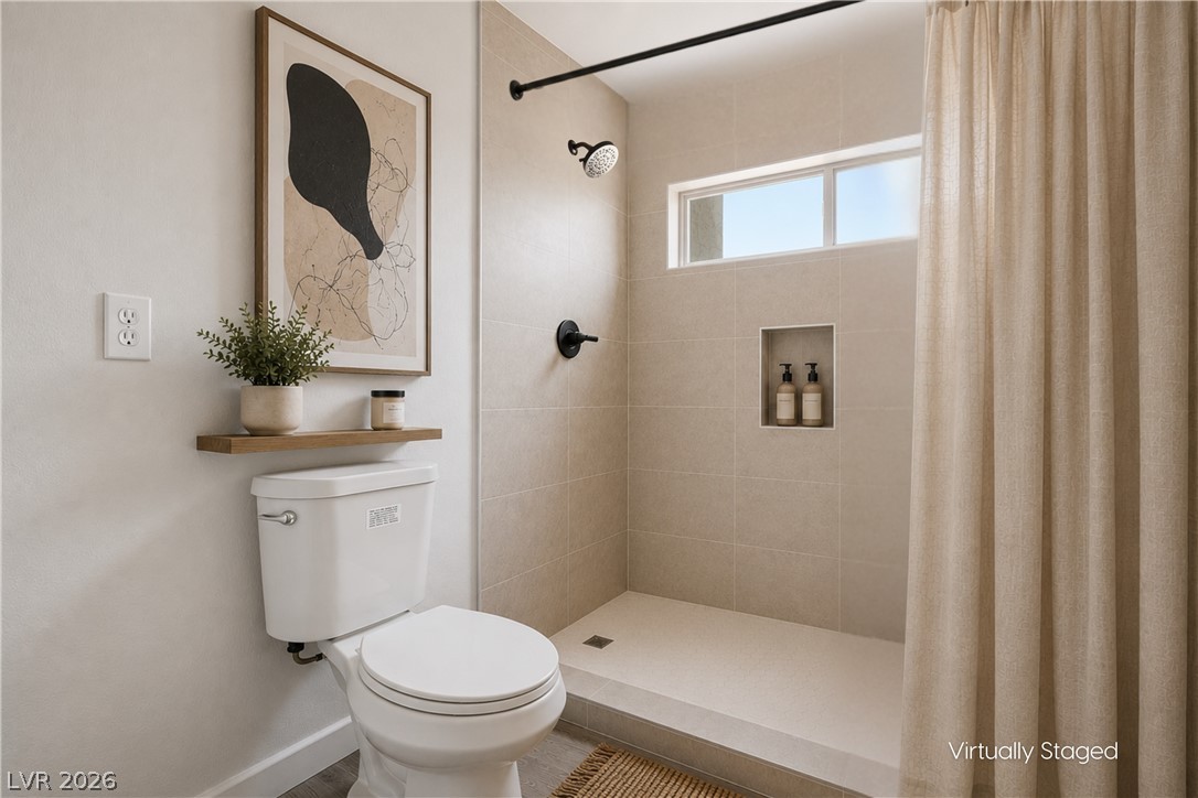 Photo 9 of 20, 2050 N Los Feliz Street #179